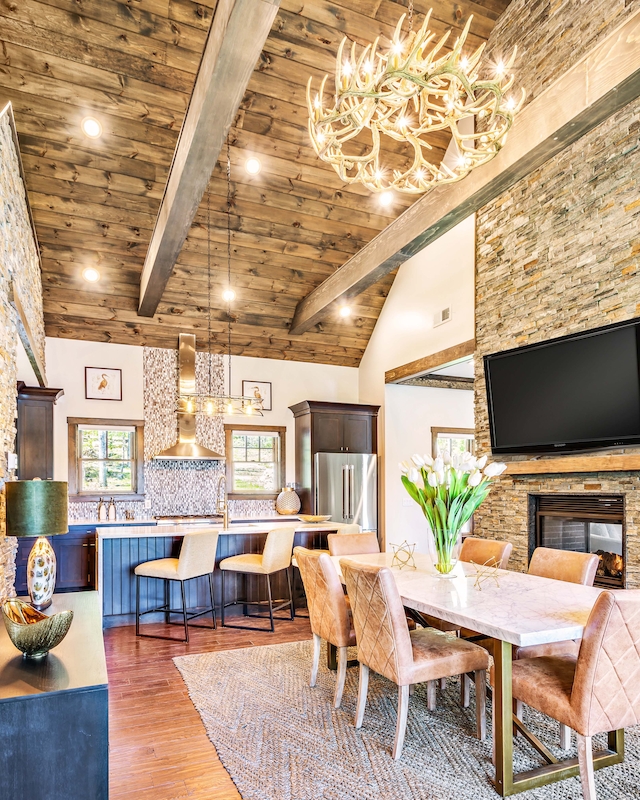 Cozy living area in Mayfly Unit 1 at The Preserve Resort & Spa, for intimate events and comfortable stays in Rhode Island.